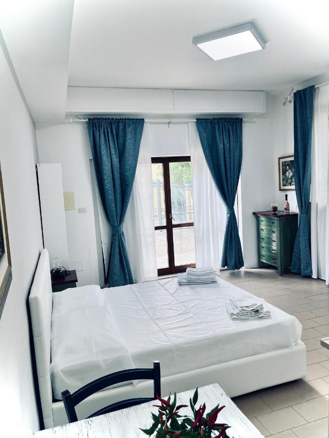 Monolocali B&B Santa Maria Apparente Чивитанова-Марке Экстерьер фото