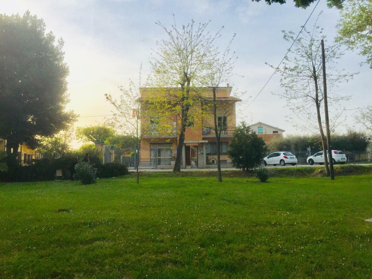 Monolocali B&B Santa Maria Apparente Чивитанова-Марке Экстерьер фото