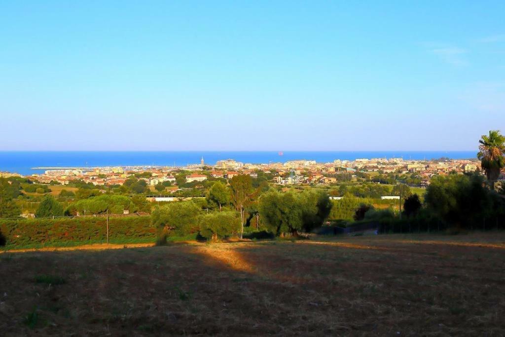 Monolocali B&B Santa Maria Apparente Чивитанова-Марке Экстерьер фото
